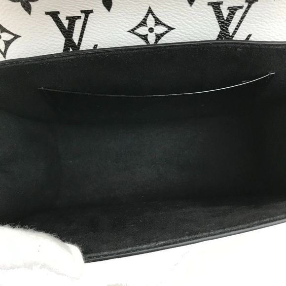 Louis Vuitton Monogram Wine Wood PM Enamel Shoulder Bag Patent Leather - Picture 7 of 7